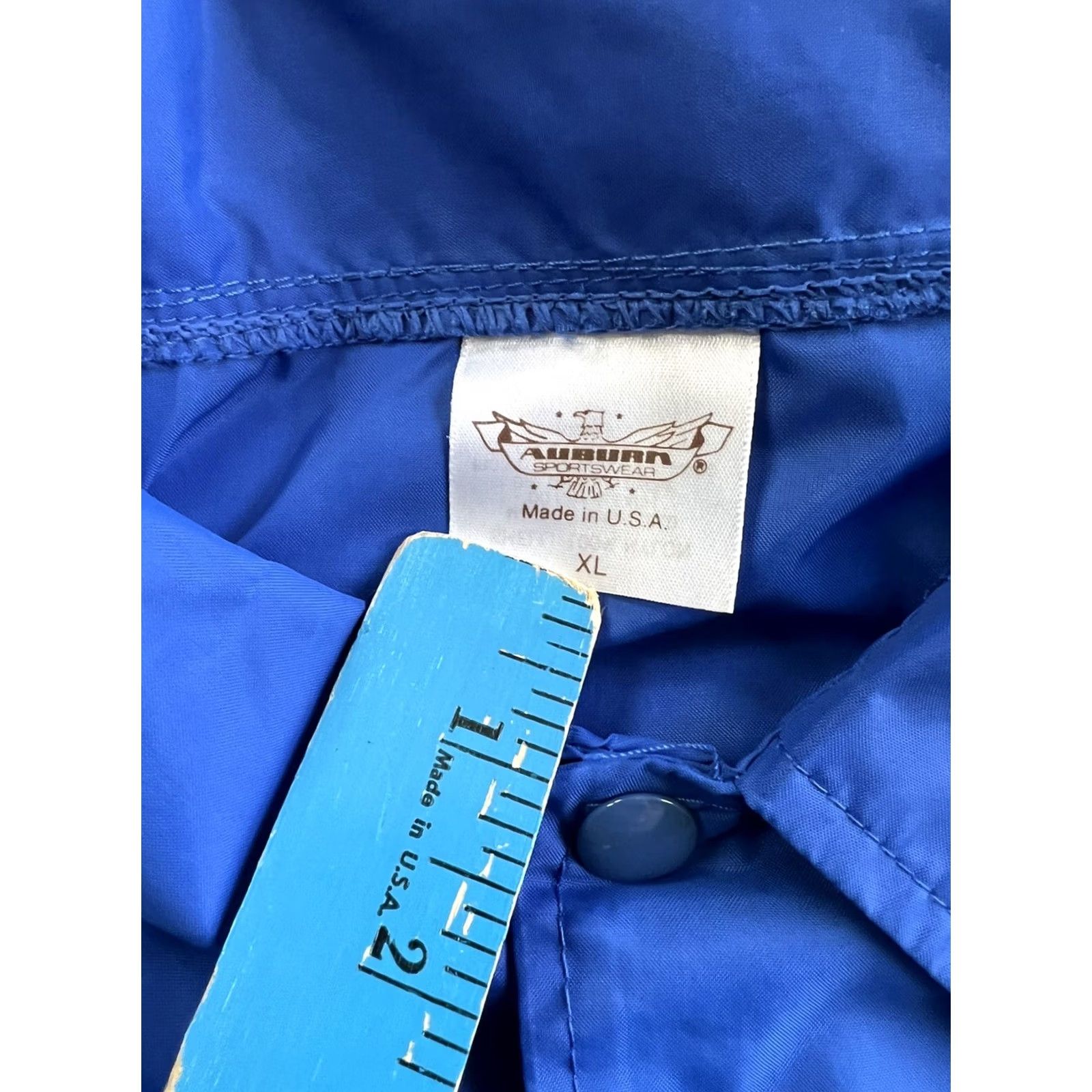 Vintage VINTAGE Auburn Windbreaker Jacket Volleyball 90s Sports Blue XL Men Size US XL / EU 56 / 4 - 5 Thumbnail