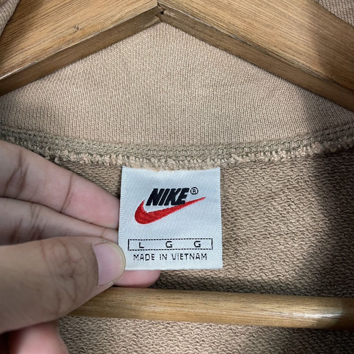 Nike Vintage Nike Sweater Size US L / EU 52-54 / 3 - 14 Thumbnail