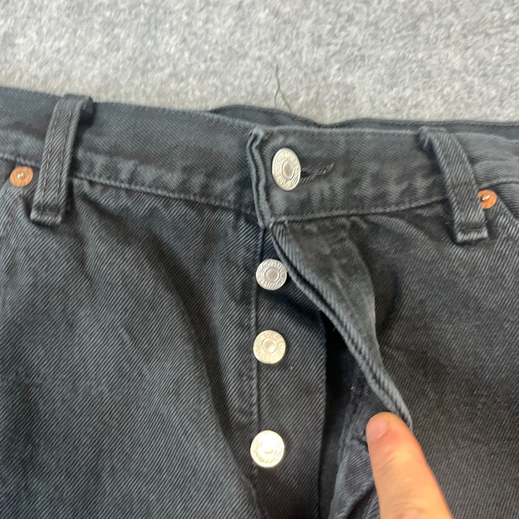Levi's VINTAGE Levi's 501 Jeans Mens Straight 36 32 Dark Grey Button Fly 90s Levi's 501 Series Regular Denim Cotton 5-Pocket Mens Jeans Size US 36 / EU 52 - 7 Thumbnail