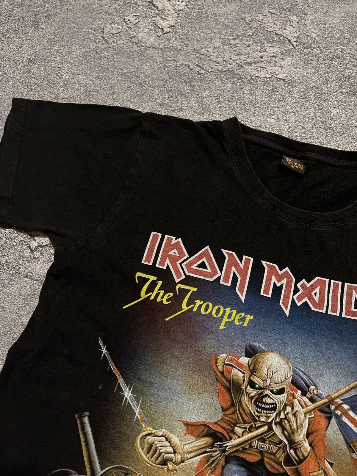 Band Tees × Iron Maiden × Vintage Vintage 00s Iron Maiden The Trooper Graphic Faded Merch Tee Size US XL / EU 56 / 4 - 3 Thumbnail