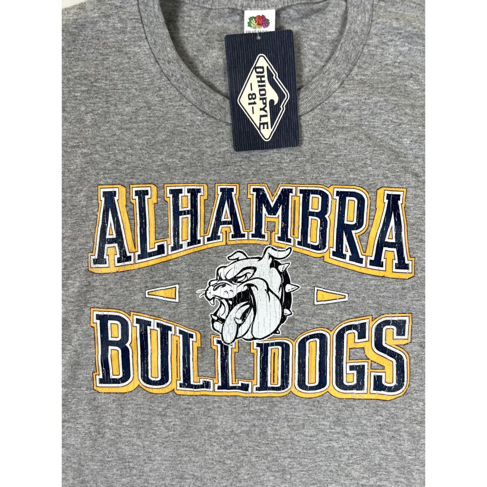 Fruit Of The Loom VINTAGE Alhambra Bulldogs Long Sleeve Shirt Mens 2XL Gray 90% cotton 10% polyester Crew Neck Graphic Print Size US XXL / EU 58 / 5 - 2 Thumbnail