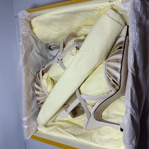 Fendi FENDI Leather Mesh Accents Slingback Pumps","description":"F Size US 6 / IT 36 - 9 Thumbnail