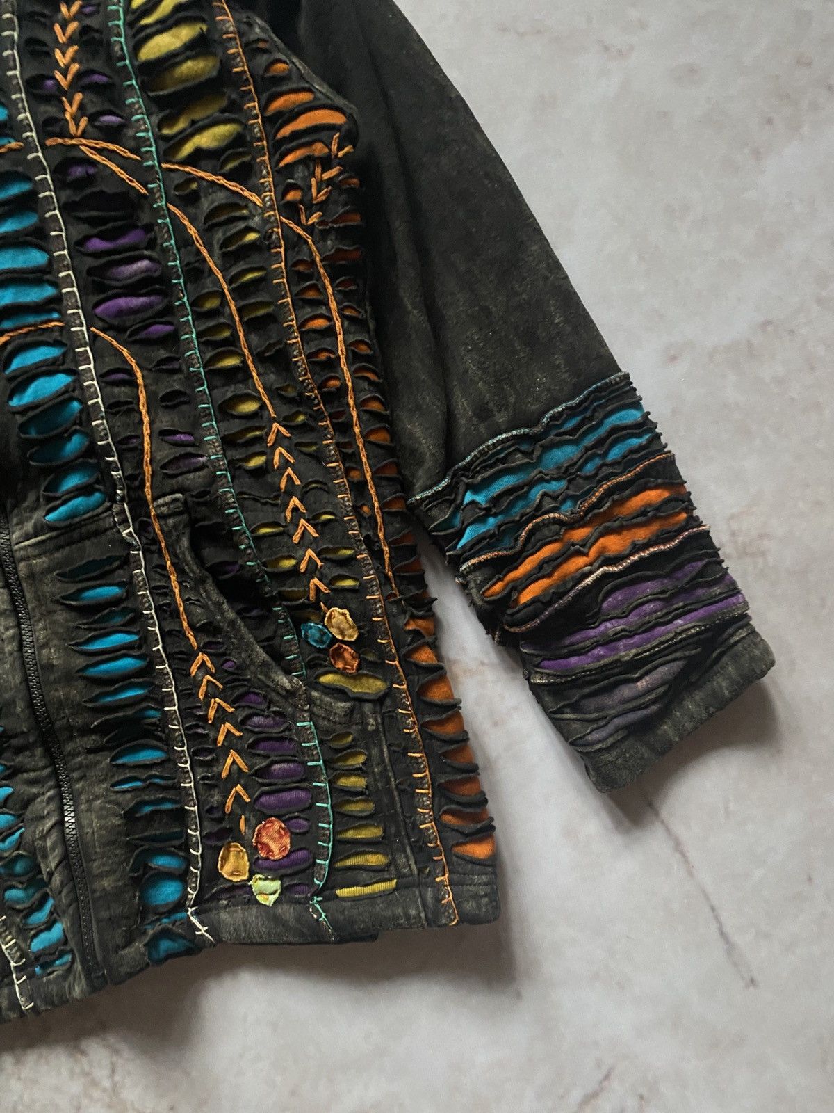 Handmade Crazy vintage patchwork Y2k Hoodie From Nepal Japanese style Size US L / EU 52-54 / 3 - 4 Thumbnail