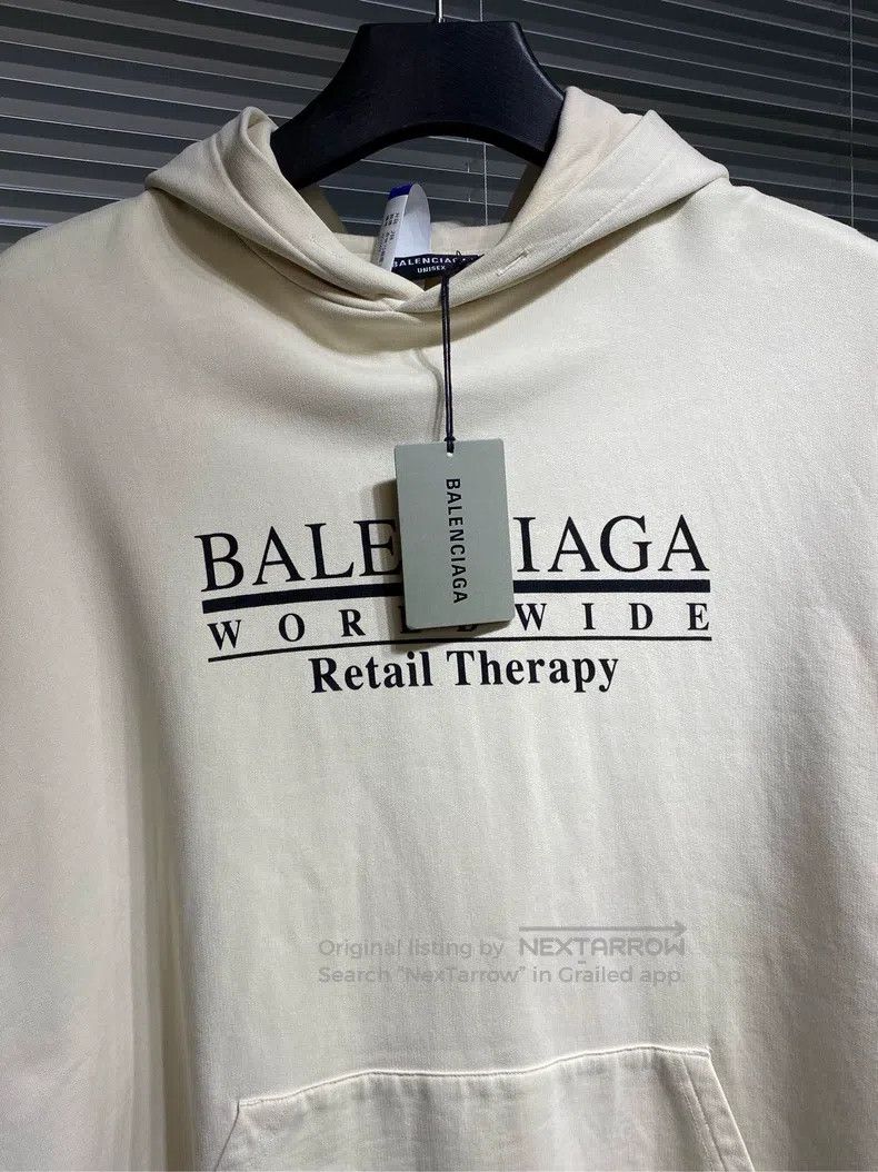 Balenciaga Balenciaga Underline logo, pattern, maize yellow sweatshir Size US M / EU 48-50 / 2 - 3 Thumbnail