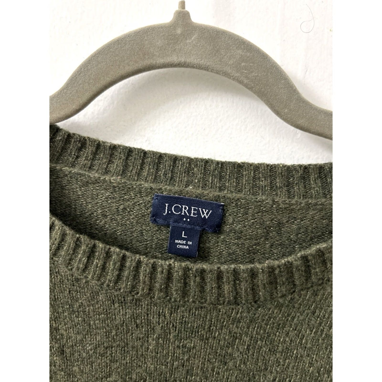 Olive VINTAGE? No — J Crew Sweater Mens L Olive Green Raglan Crewneck L/S Knit Pullover All Seasons Fall Winter Spring Casual Mens Size US L / EU 52-54 / 3 - 5 Thumbnail