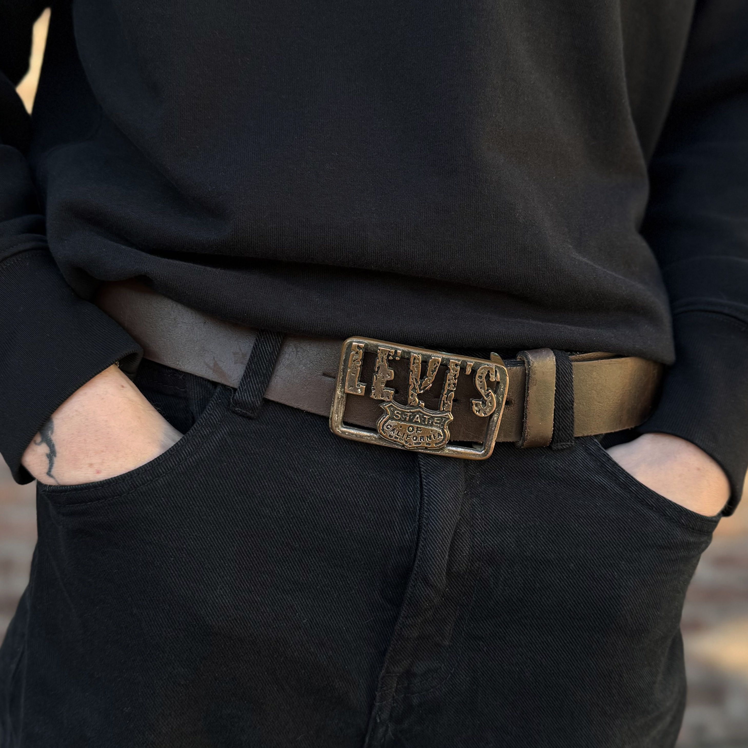 Genuine Leather × Levi's × Vintage Vintage Levi's Red Tab Metal Buckle Brown Leather Belt Size 36 - 1 Thumbnail