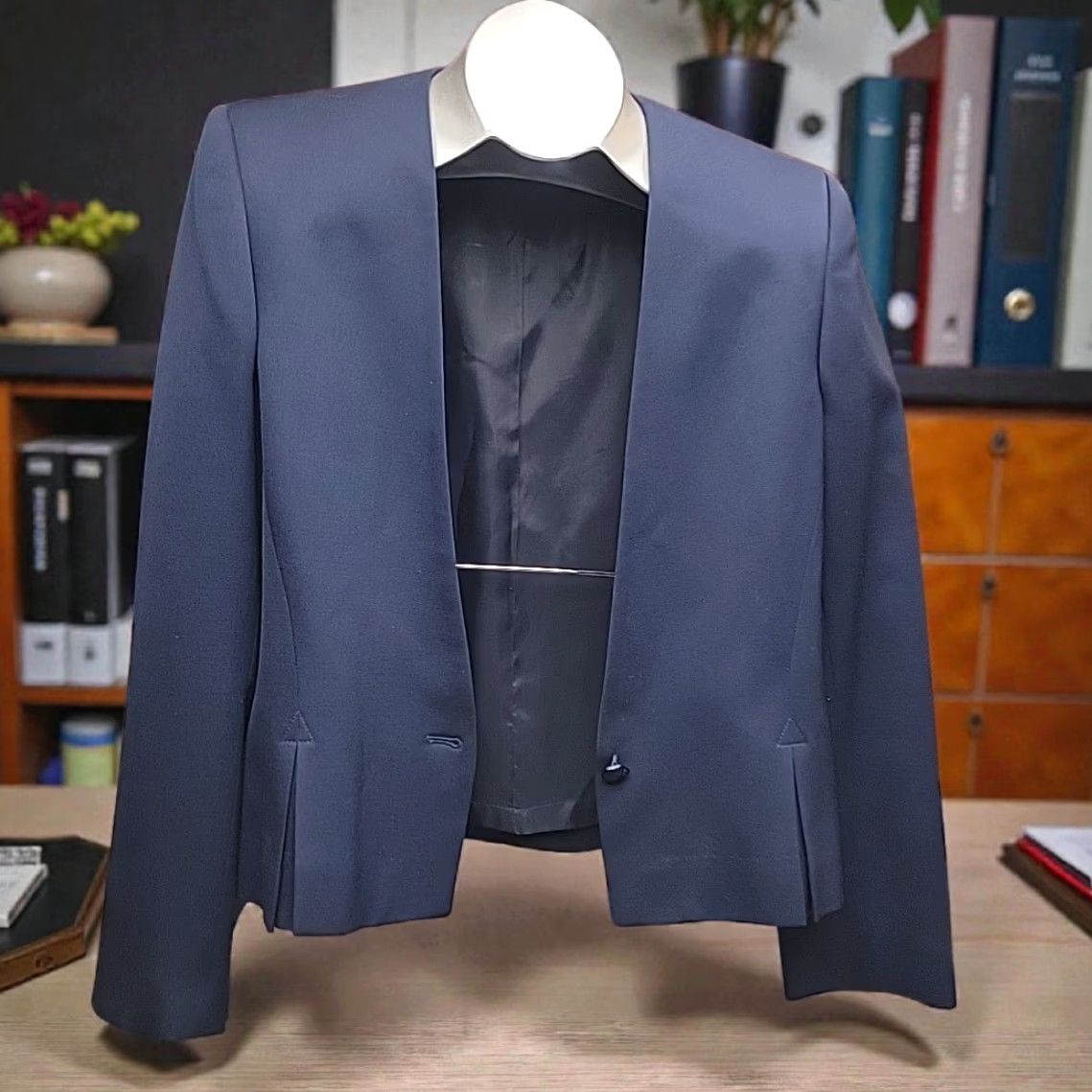 Vintage VINTAGE Paul Stanley Blazer Womens 12 Wool Blue 80s 90s Minimalist Tailored Button Collarless Lined Vintage Designer Business Casual Workwear Womens Size XL / US 12-14 / IT 48-50 - 2 Thumbnail
