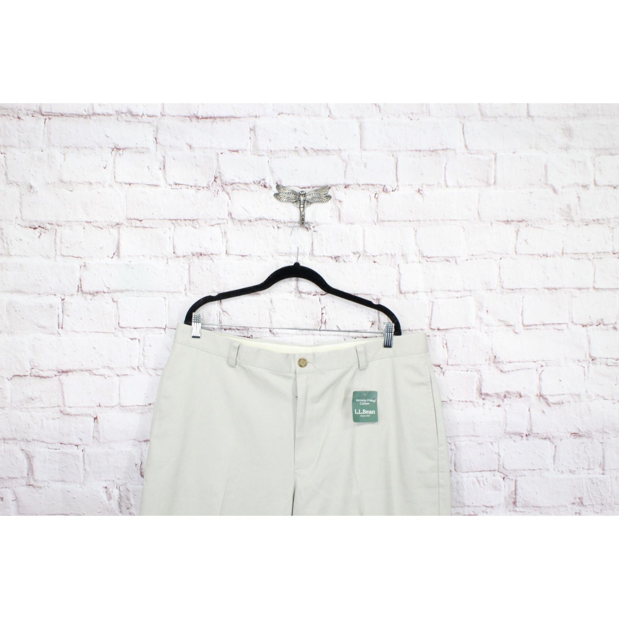 L.L. Bean LL Bean Men's Wrinkle Free Double L Chinos Classic Fit 38 Size US 38 / EU 54 - 2 Thumbnail