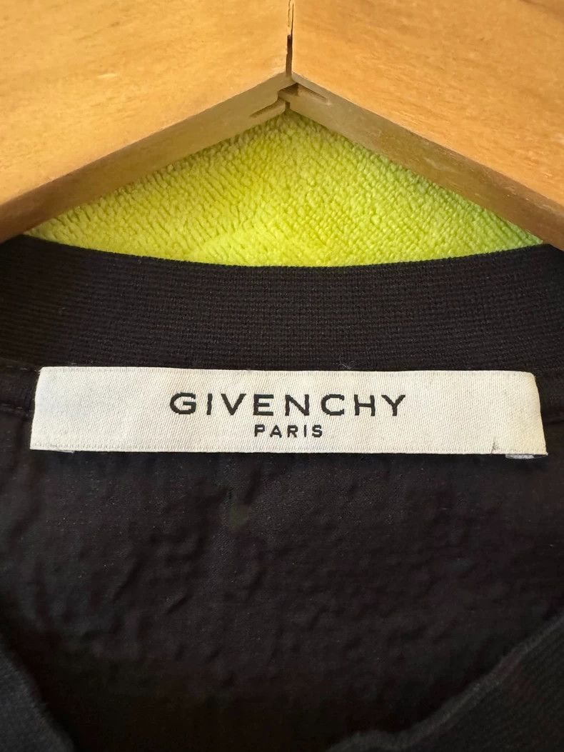Givenchy Givenchy Large Hole Short Sleeve Size US XS / EU 42 / 0 - 3 Thumbnail