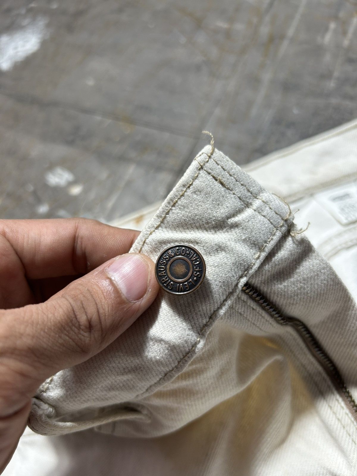 Levi's × Vintage Vintage Levi’s 550 Orange Tab Denim Jeans Size US 33 - 9 Thumbnail