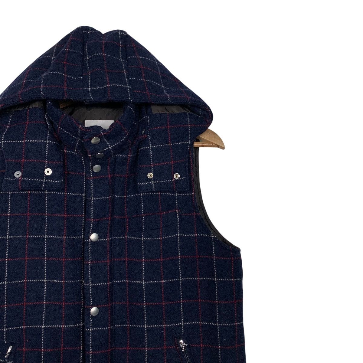 STILL BY HAND STILL BY HAND Checked Puffer Hooded Vest #2796-C126 Size US S / EU 44-46 / 1 - 4 Thumbnail