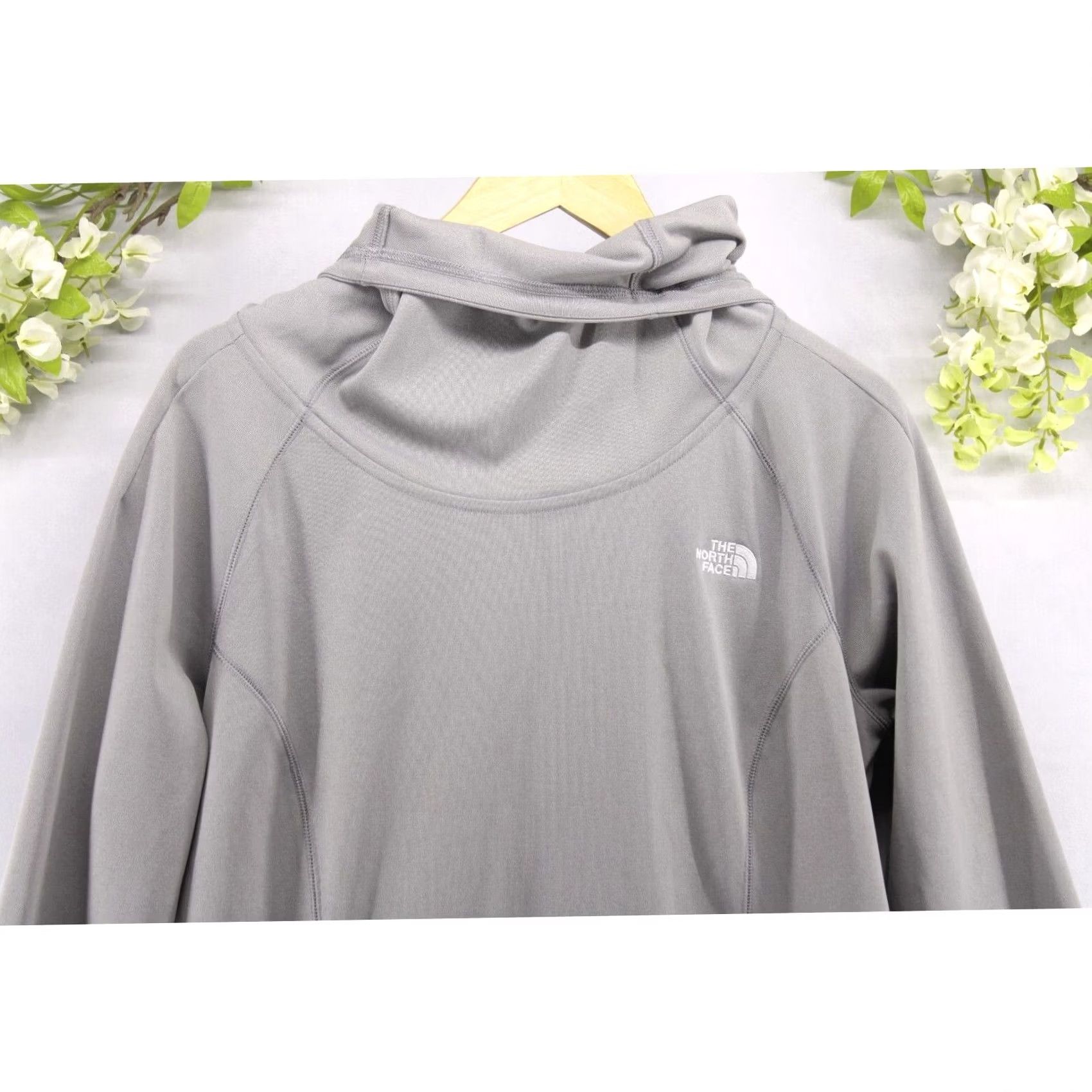 The North Face The North Face Women's Gray Cowl Neck Pullover Hoodie Sweater L Size L / US 10 / IT 46 - 2 Thumbnail