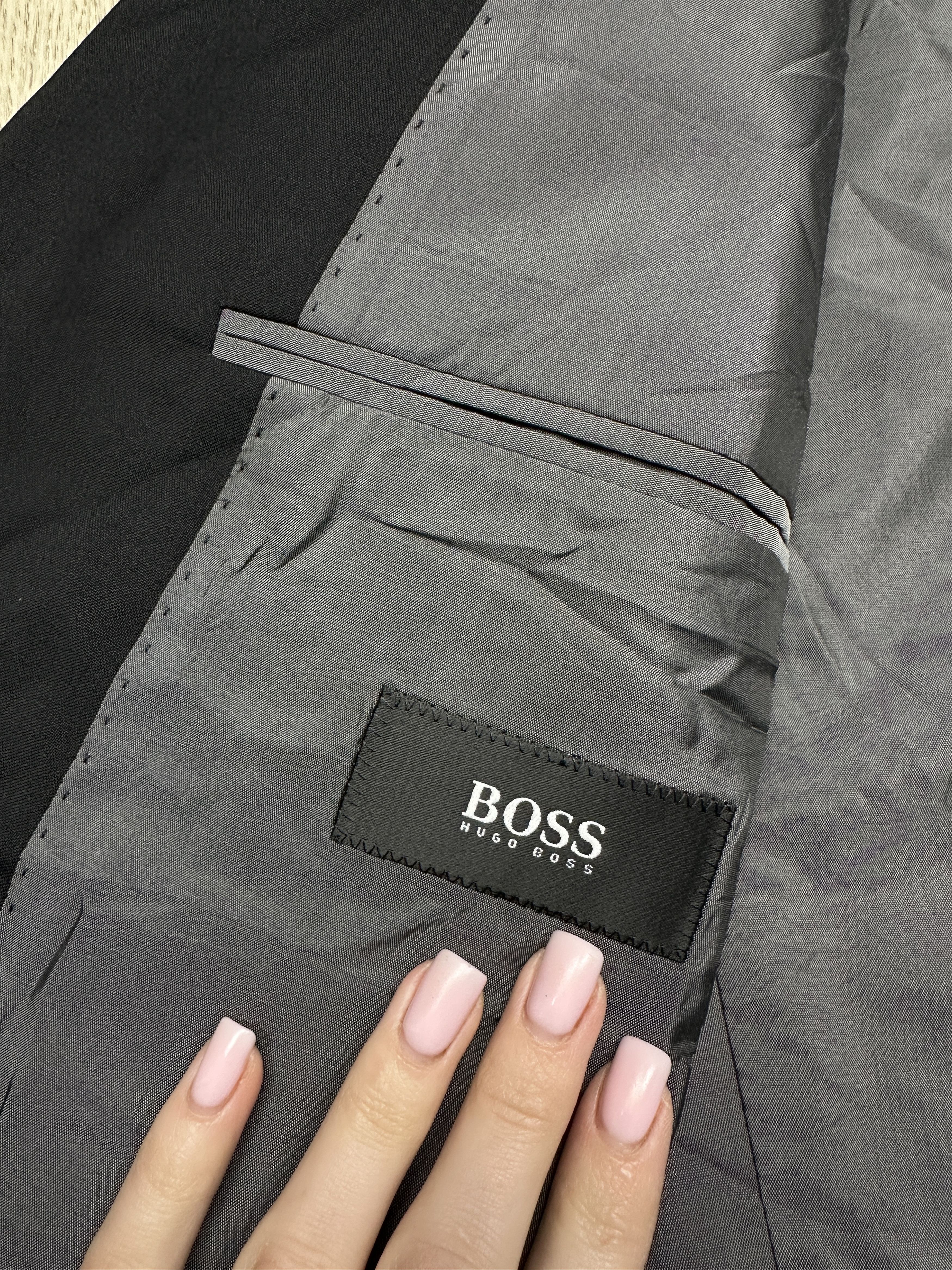 Hugo Boss Hugo Boss Vintage Mens Wool Suit 3 Buttons Blazer + Pants Size 42R - 4 Thumbnail