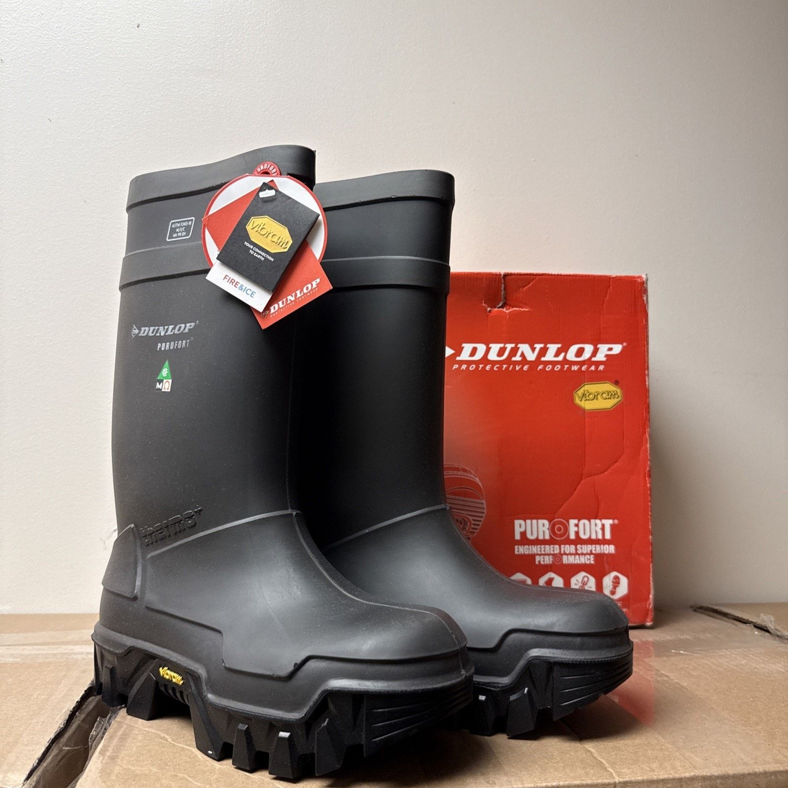 Dunlop Dunlop Protective Footwear Purofort Explorer Black Size 9 Size US 9 / EU 42 - 1 Thumbnail
