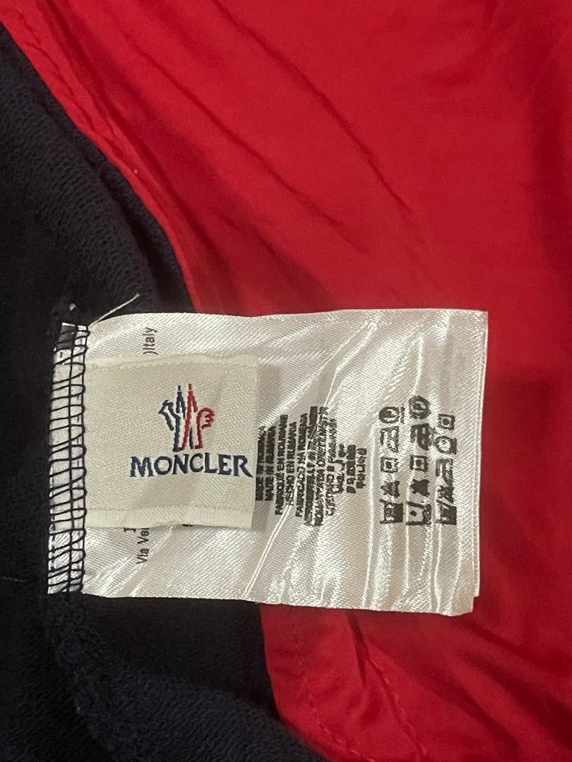 Moncler Vintage Moncler Gamme Bleu Jacket Sun Faded Size US M / EU 48-50 / 2 - 20 Thumbnail