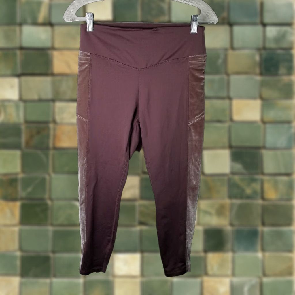Victoria's Secret Victoria's Secret Velvet Compression Yoga Pants Purple Women's Medium Size 32" / US 10 / IT 46 - 1 Thumbnail