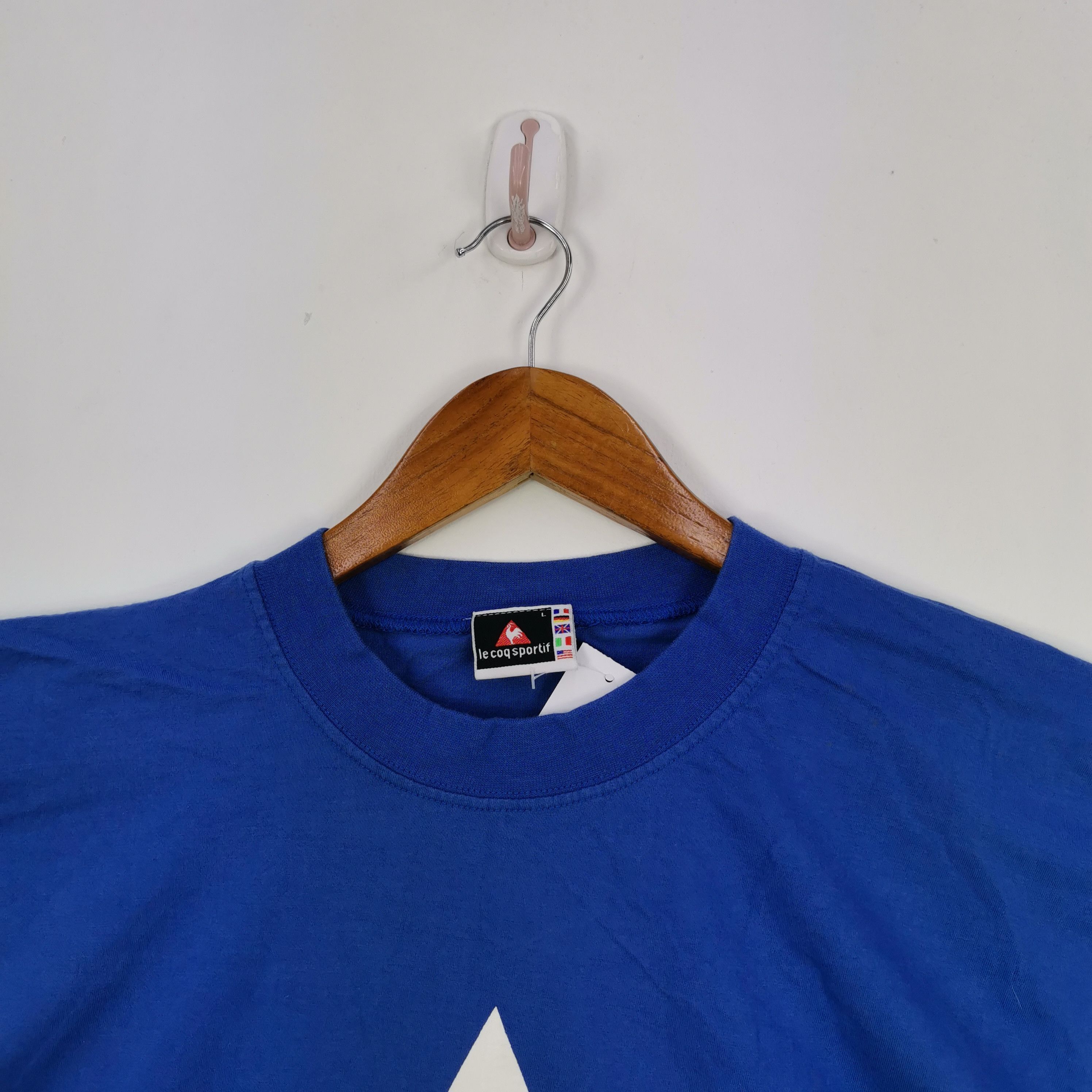 Mickey Mouse Vintage Mickey Mouse T-Shirt Distress Japanese Fashion Size US M / EU 48-50 / 2 - 5 Thumbnail