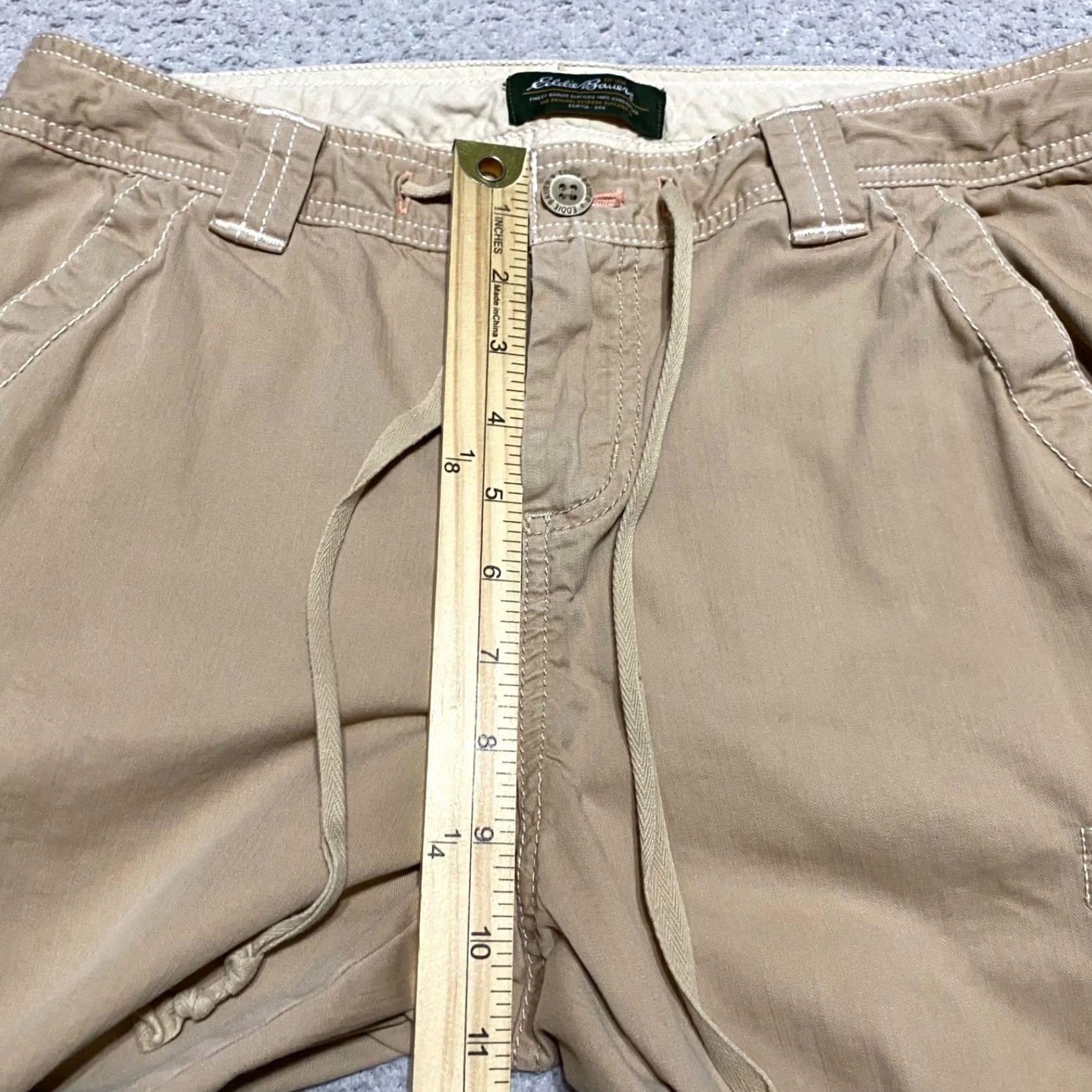 Eddie Bauer Eddie Bauer Pants Womens sz 6 Beige Cargo Capri Hiking Outdoor Walking High Rise Size 28" / US 6 / IT 42 - 6 Thumbnail