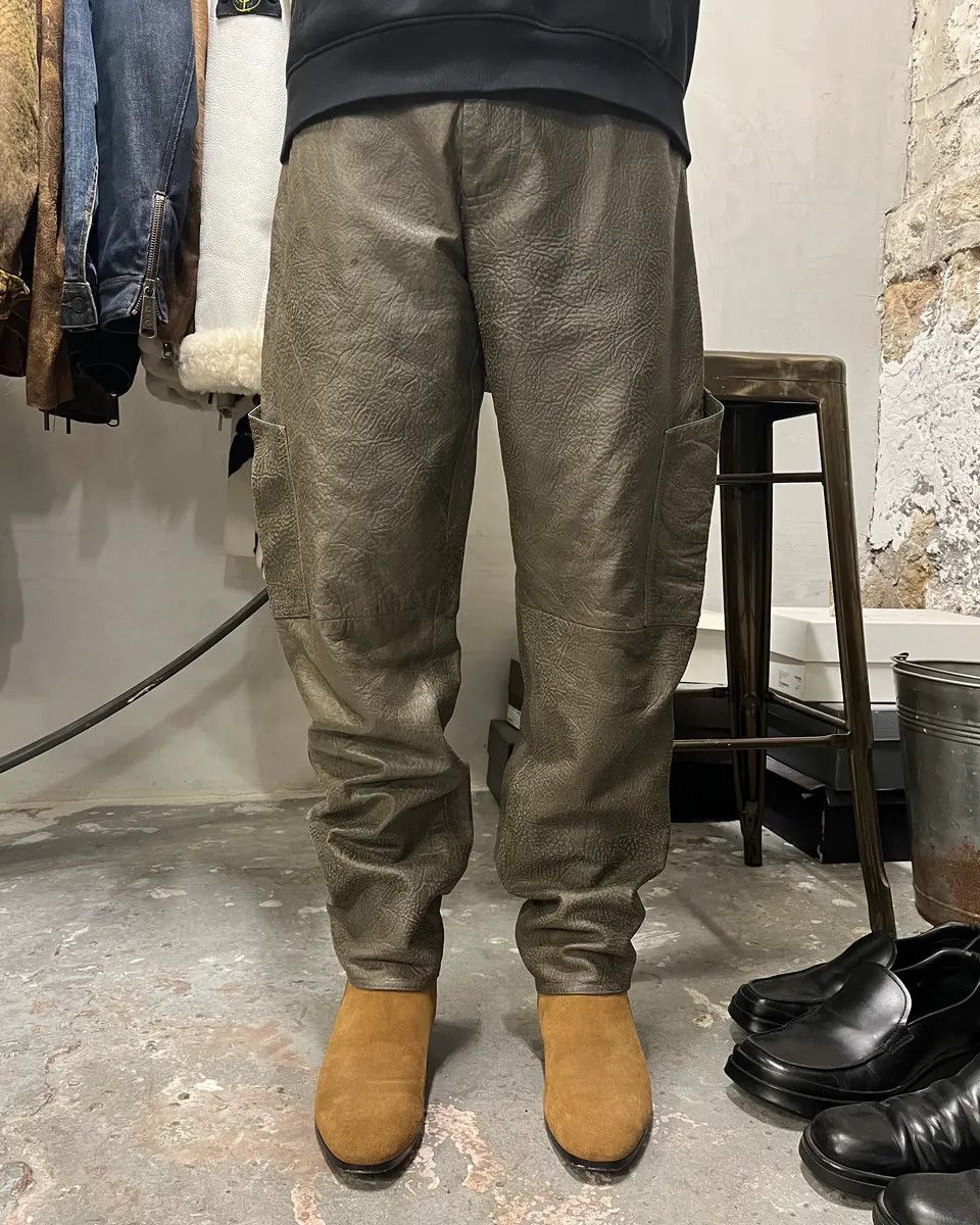 Armani × Vintage AW1986 Giorgio Armani Brown Relaxed Leather Italian Pants Size US 30 / EU 46 - 2 Thumbnail