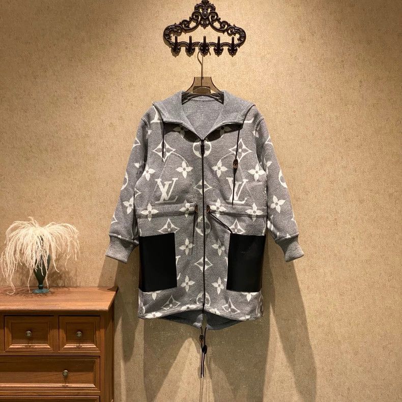 Louis Vuitton Louis Vuitton Grey presbyopic full-print double-sided hood Size XXS / US 00 / IT 34 - 1 Thumbnail