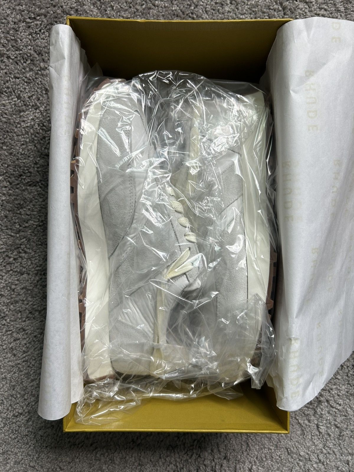 Rhude Size 9 - Rhude Rhunner White And Gray Sneakers Made In Italy Size US 9 / EU 42 - 8 Thumbnail