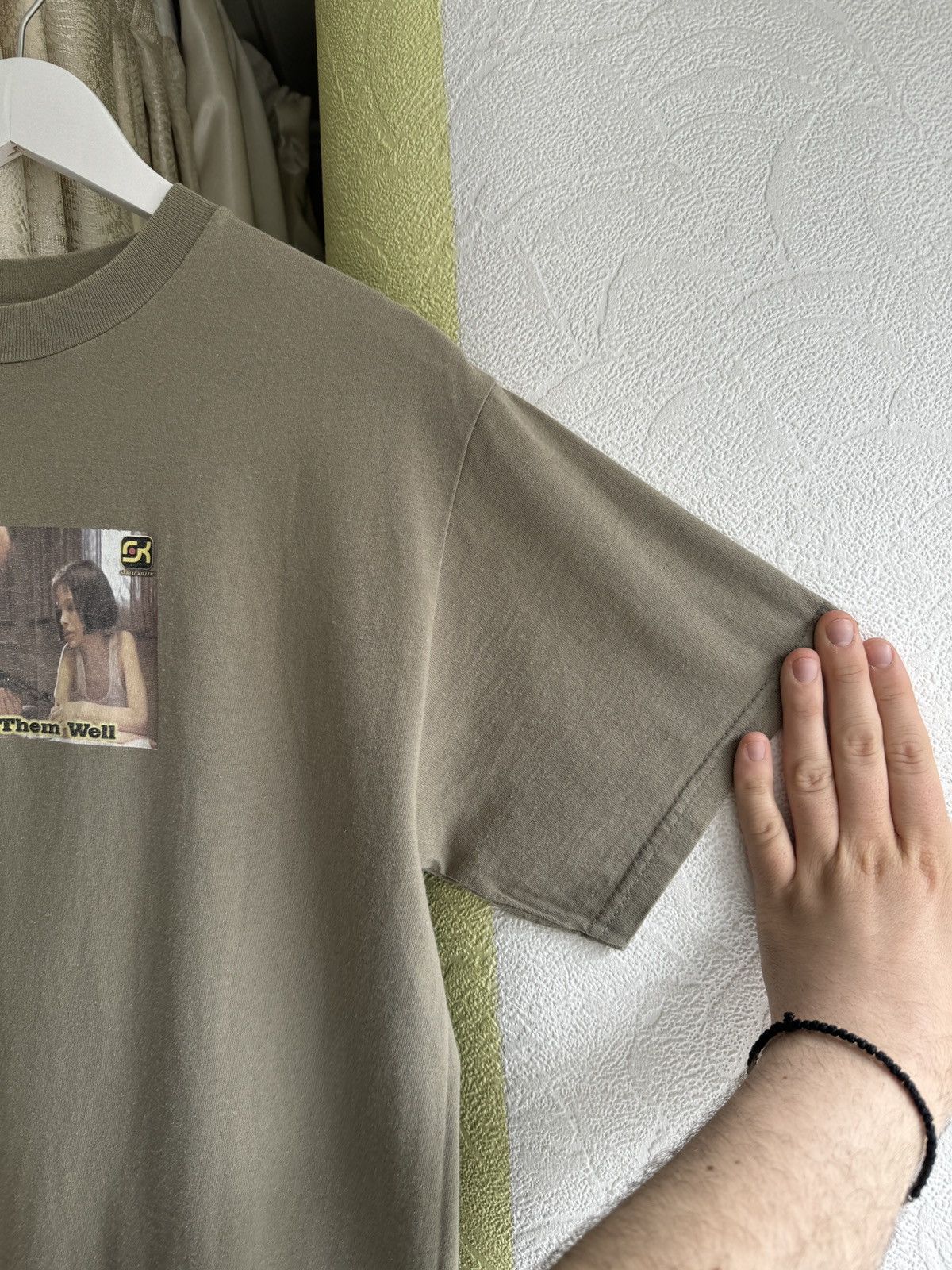Vintage SERIAL KILLER Leon: The Professional Teach Them Well T Shirt Size US M / EU 48-50 / 2 - 9 Thumbnail