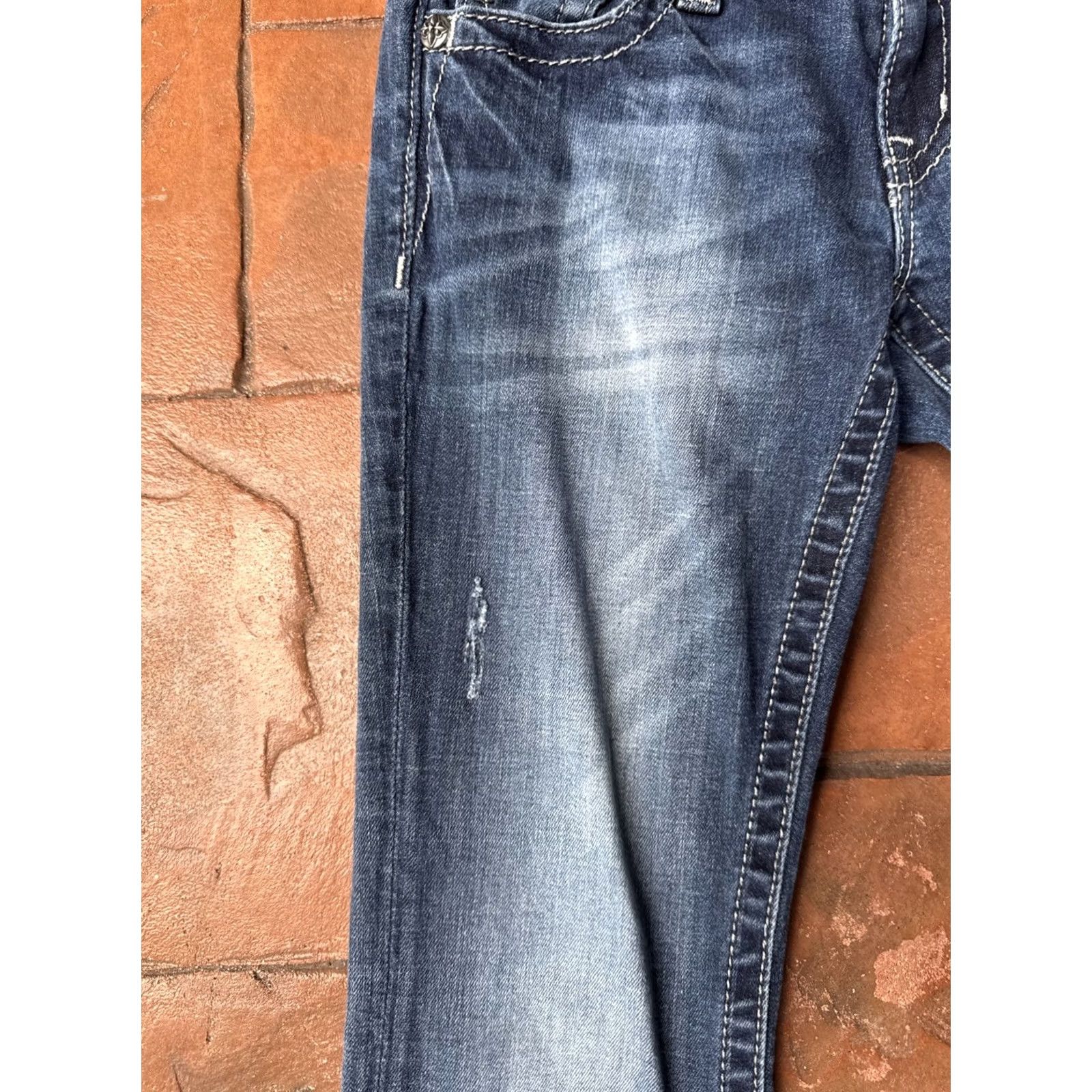 Miss Me VINTAGE Miss Me Boot Cut Jeans Womens 26 Denim Blue 5-Pocket Studded Embellished Rhinestone Logo 90s Theme Boyfriend Modern Bootcut Womens Size 26" / US 2 / IT 38 - 7 Thumbnail