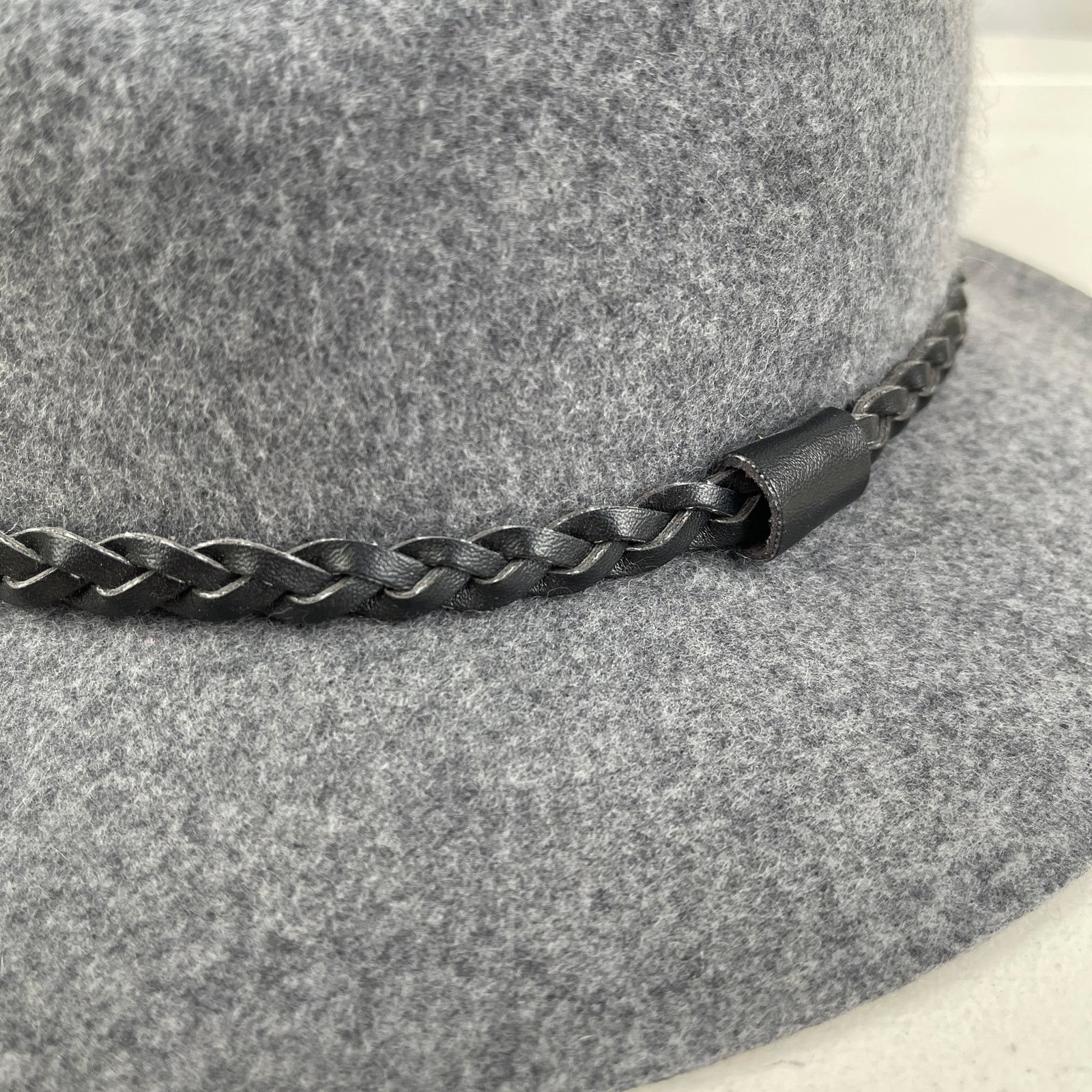 Forever 21 Grey Felt Fedora Hat Short Brim Black Faux Leather Band Size ONE SIZE - 11 Thumbnail
