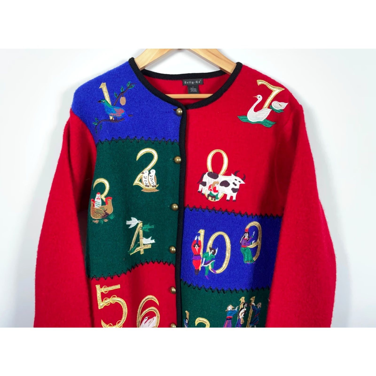 Vintage VINTAGE Tally Ho Sweater Cardigan Women’s Medium Red 12 Days of Christmas 90s Ugly Christmas Santa Crew Neck Long Sleeve Wool Knit Pattern Geometric Size M / US 6-8 / IT 42-44 - 4 Thumbnail