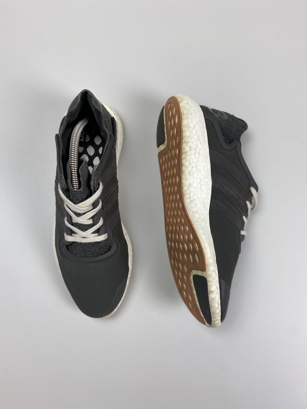 Yohji Yamamoto Y-3 Yohji Run Adidas Yohji Yamamoto men’s sneakers shoes Size US 8.5 / EU 41-42 - 12 Thumbnail
