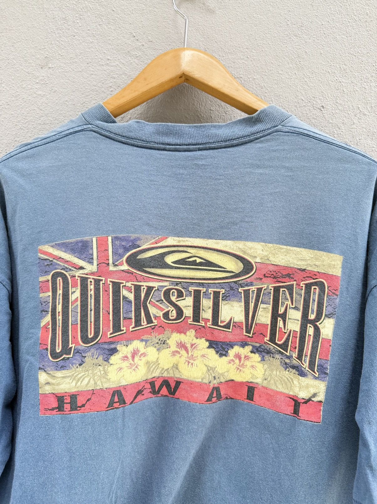 Quiksilver Thrashed Vintage 90s Quiksilver Hawaii Faded Surfing Tee Size US XL / EU 56 / 4 - 3 Thumbnail