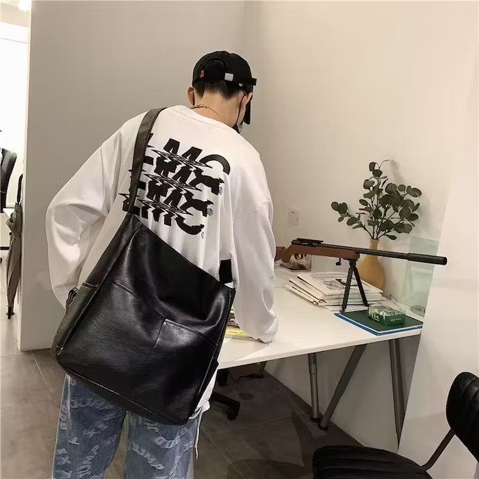 image of Fashion Y2K Pu Leather Shoulder Messenger Bag Vintage in Black, Men's