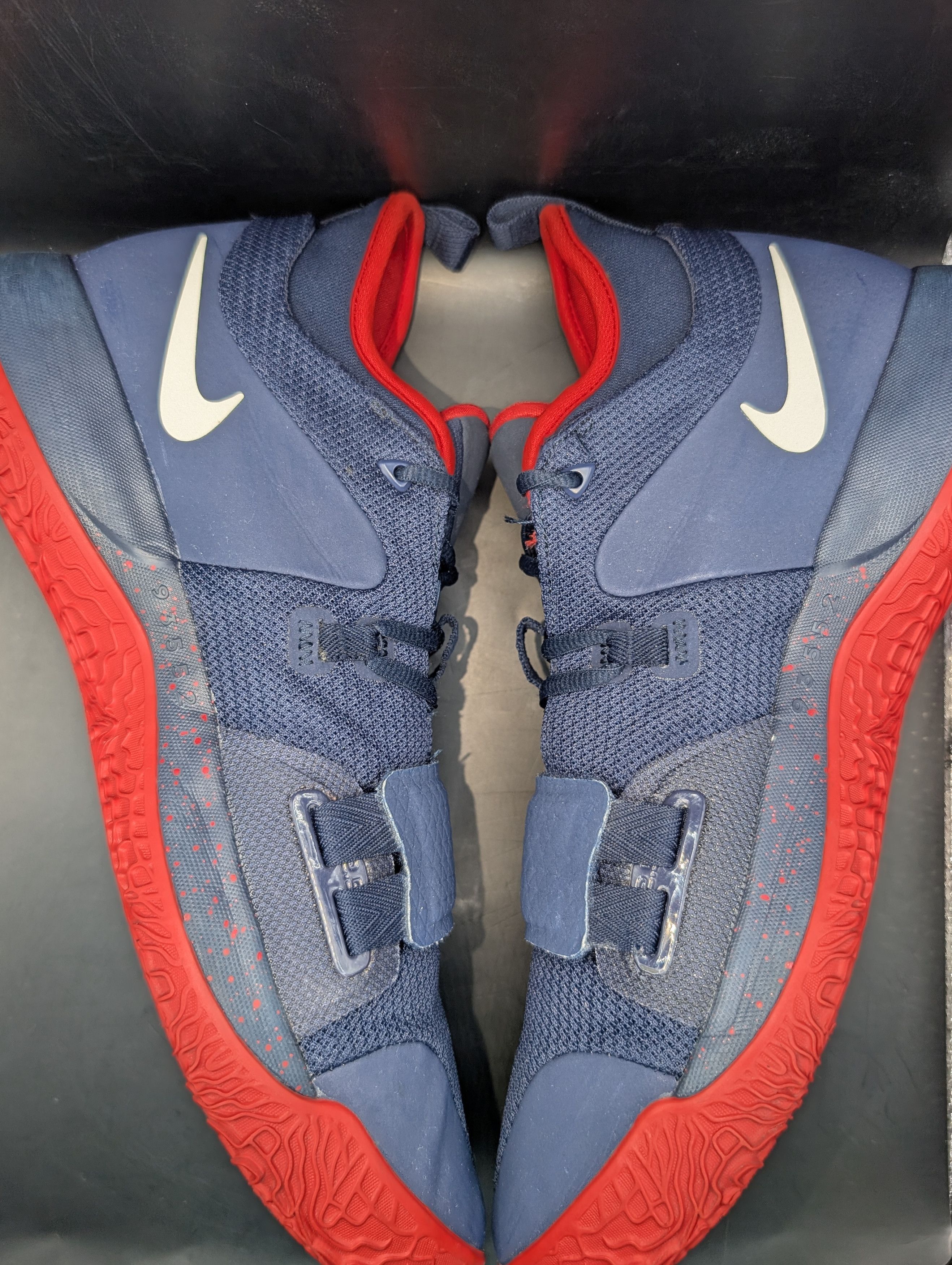 Nike Nike PG 2.5 Promo Sample PE Uconn Huskies VNDS Size US 13 / EU 46 - 8 Thumbnail