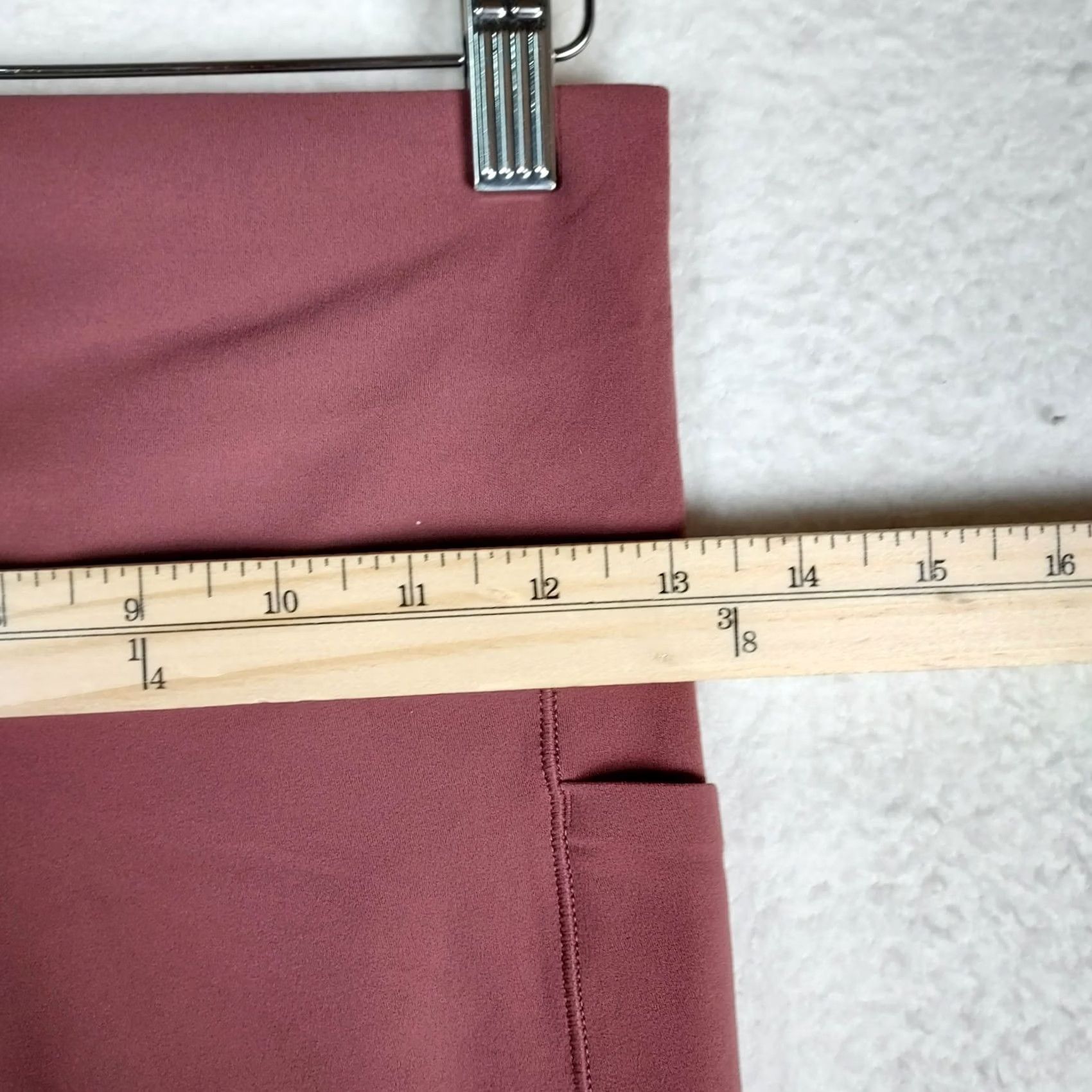 Athleta Athleta Salutation Stash Pocket II 7/8 Leggings Women’s Small Mauve Size 28" / US 6 / IT 42 - 7 Thumbnail