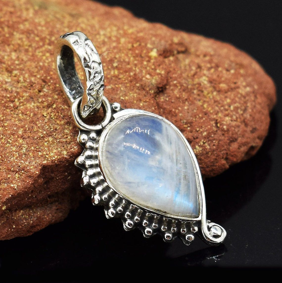 Handmade AAA Rainbow moonstone Gemstone Pendant, 925 Sterling Size ONE SIZE - 4 Thumbnail
