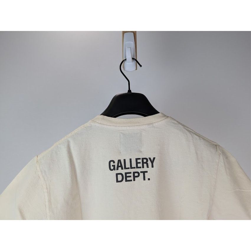 Gallery Dept. o1rshd1 Q:2 / Stop Being Racist T-Shirt in Cream / Neutrals Size US S / EU 44-46 / 1 - 12 Thumbnail