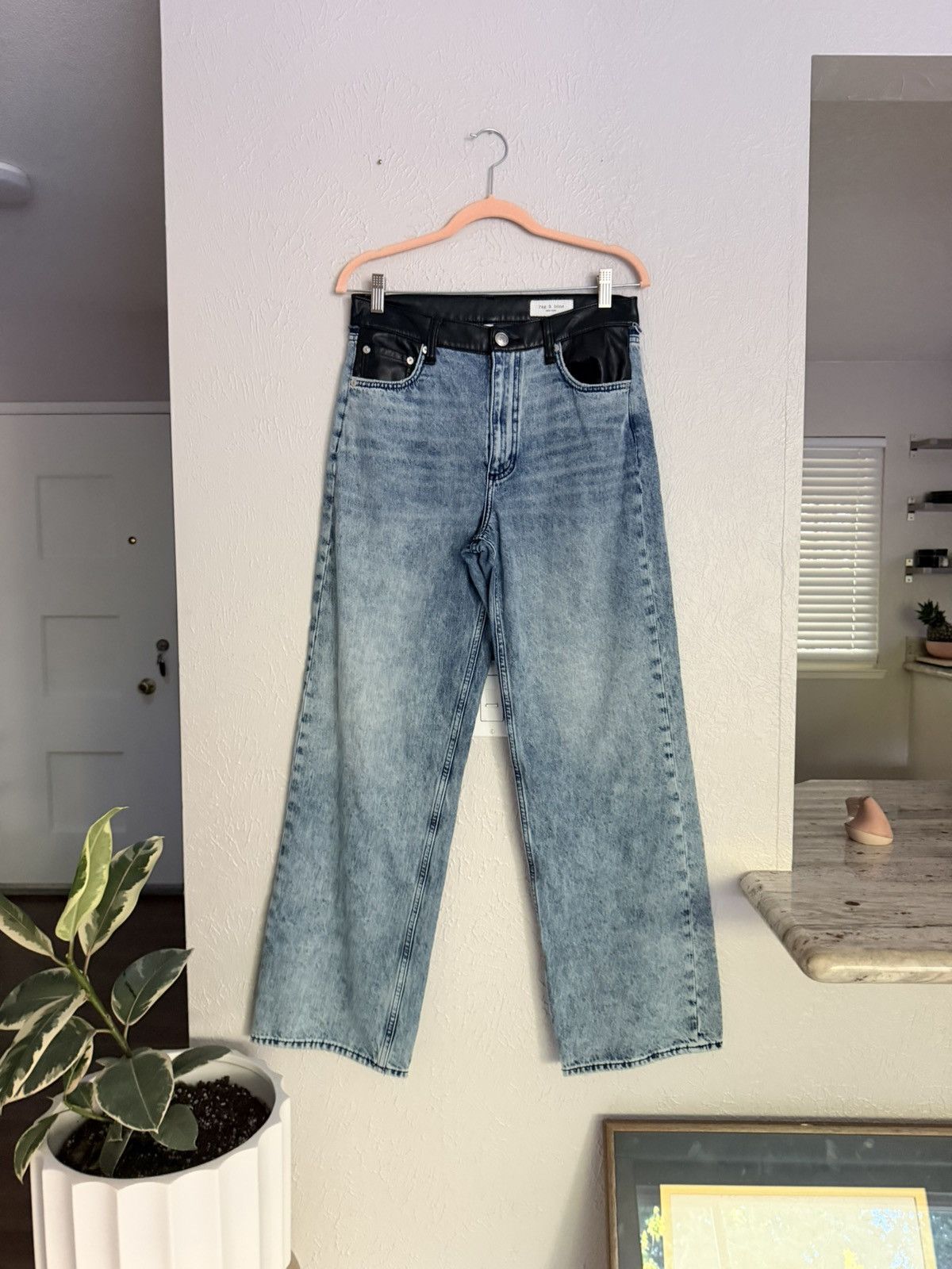 Rag & Bone Rag and Bone Shea faux leather wide leg mid rise jeans 28 Size 28" / US 6 / IT 42 - 4 Thumbnail