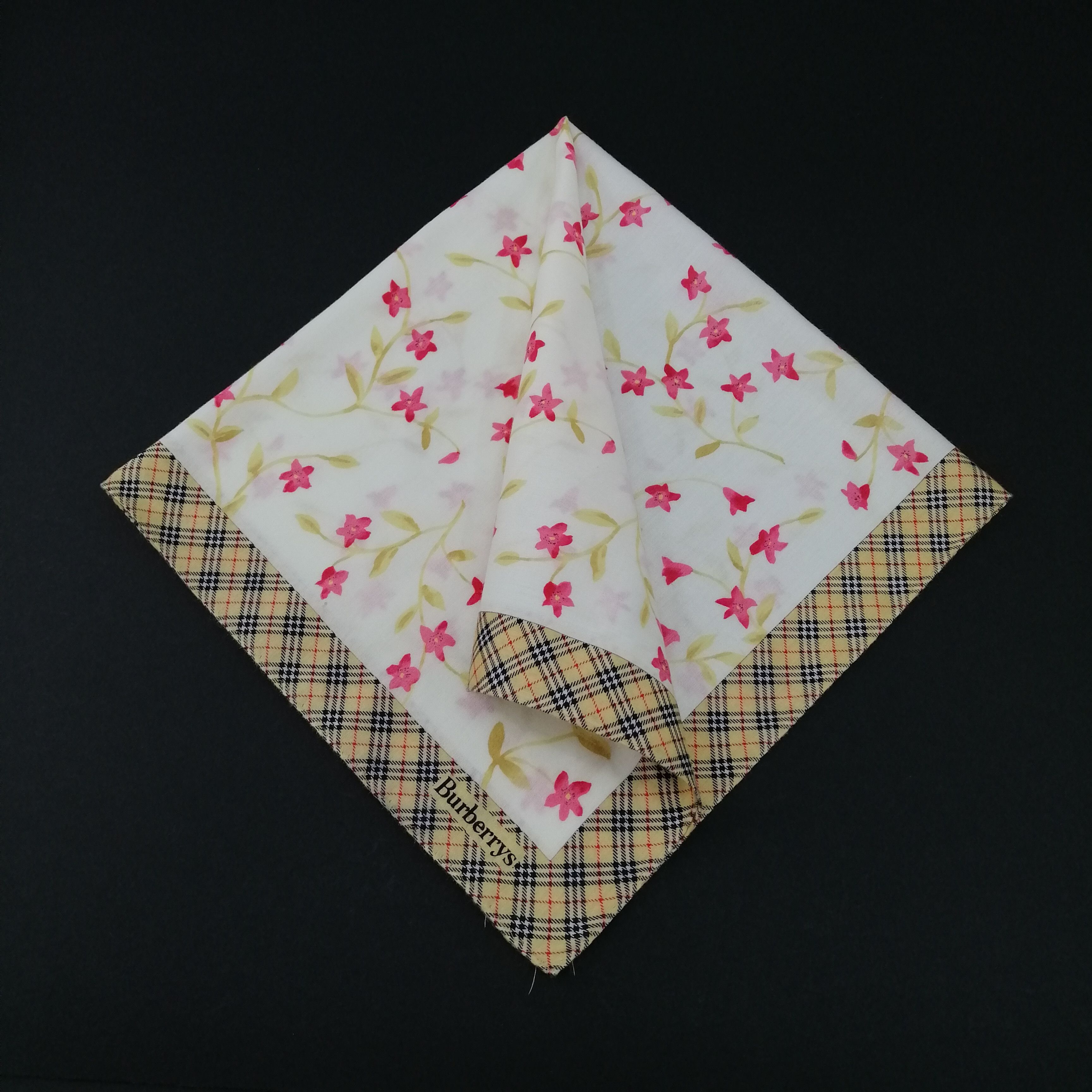Burberry × Vintage Burberrys Handkerchief/Neckerchief/Bandana-KD3193 Size ONE SIZE - 1 Thumbnail