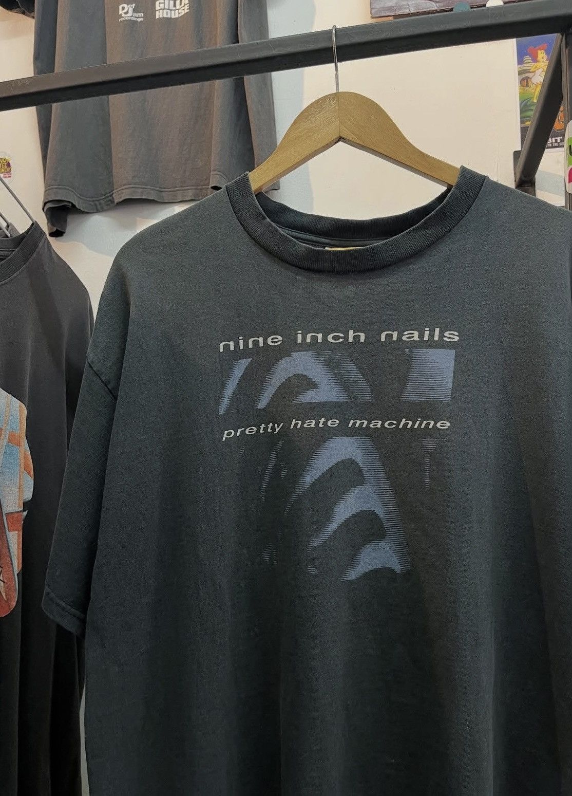 Band Tees Nine inch nails Size US XL / EU 56 / 4 - 1 Thumbnail