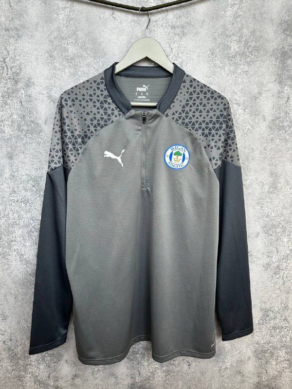 Puma Puma Wigan Athletic Training Top 22/23 1/4 Zip Drill Shirt Size US XL / EU 56 / 4 - 1 Thumbnail