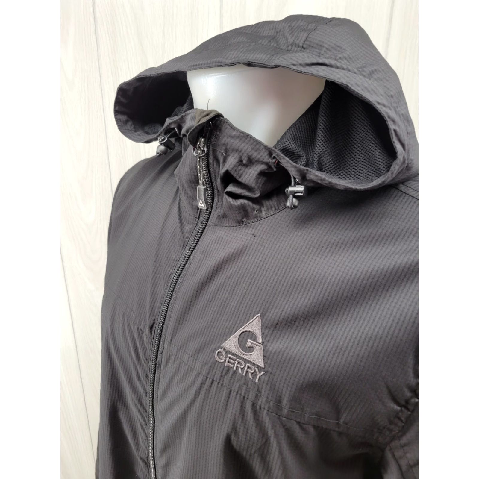 Vintage Gerry Jacket Hooded Windbreaker Men’s Black Medium Size US M / EU 48-50 / 2 - 3 Thumbnail
