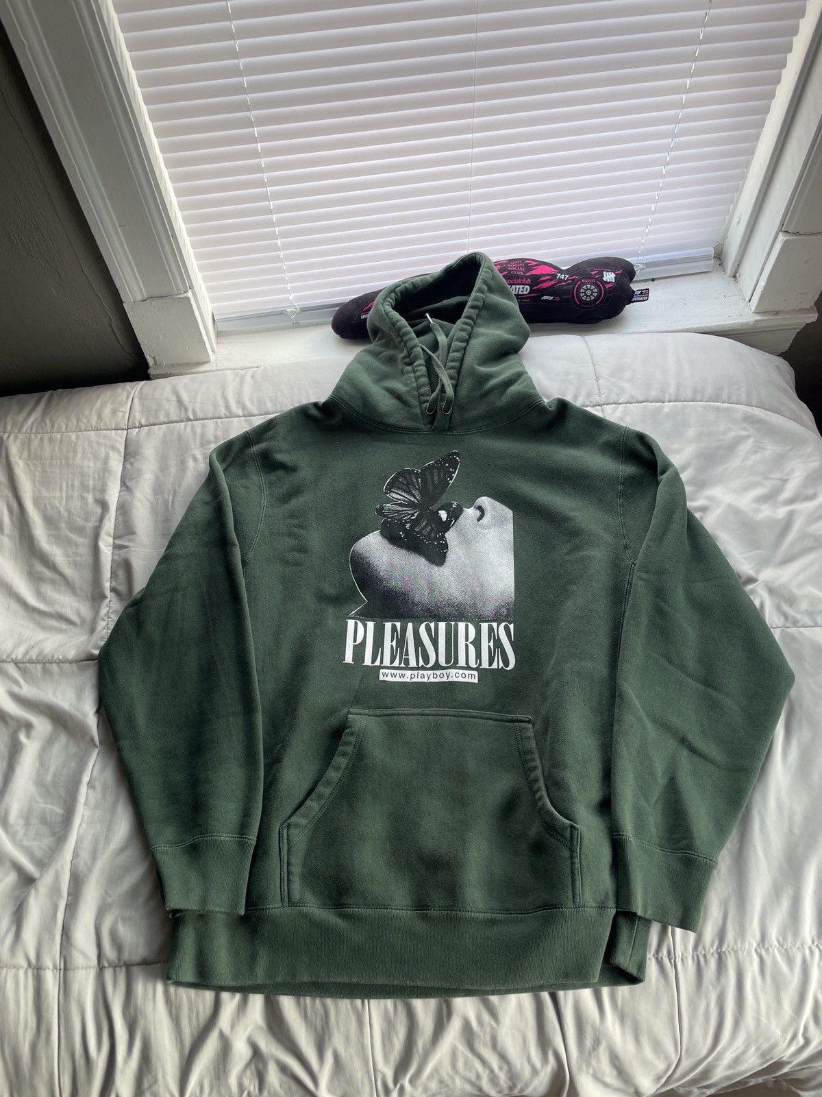 Pleasures Pleasures x Korn Hoodie Grailed