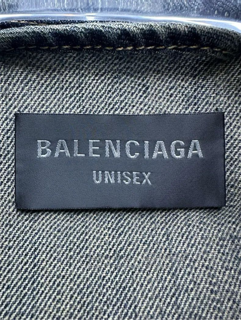 Balenciaga Balenciaga Double B Printed Koi Arm Denim Jacket Size US XS / EU 42 / 0 - 3 Thumbnail