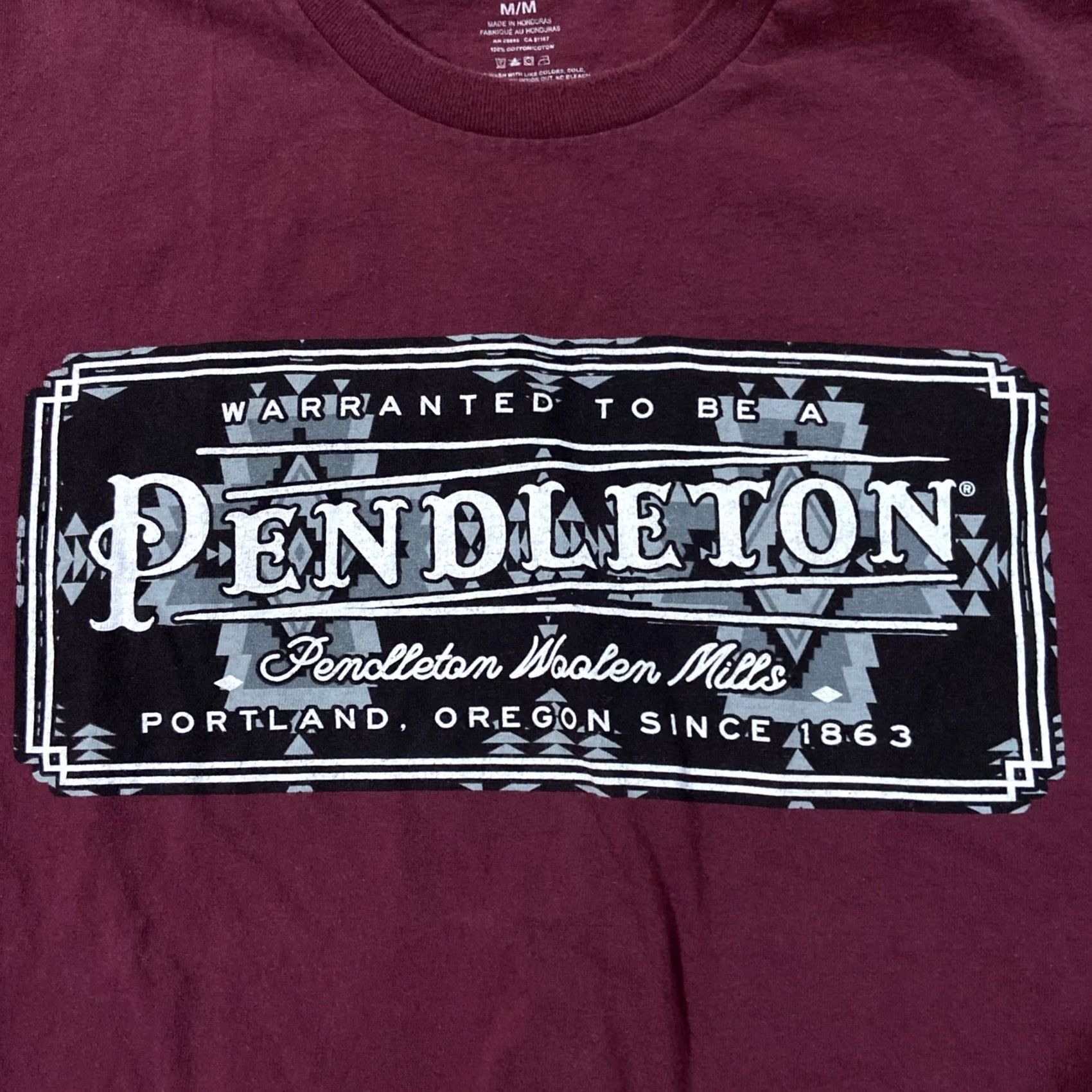 Pendleton VINTAGE Pendleton T-Shirt Mens Short Sleeve M Burgundy Purple Graphic Tee 65% Polyester - 35% Cotton Leather? Size US M / EU 48-50 / 2 - 2 Thumbnail