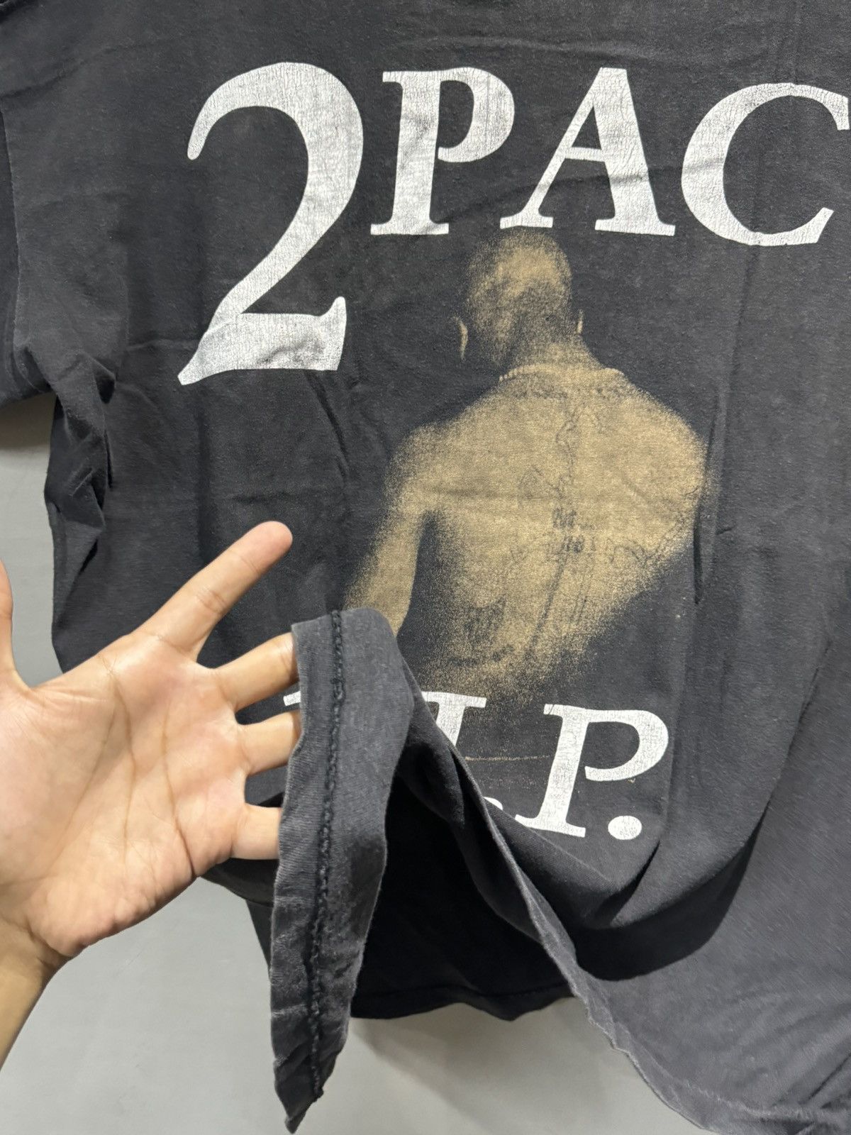 Rap Tees × Vintage Vintage 90s tupac shakur memorial rap tee Size US XL / EU 56 / 4 - 17 Thumbnail