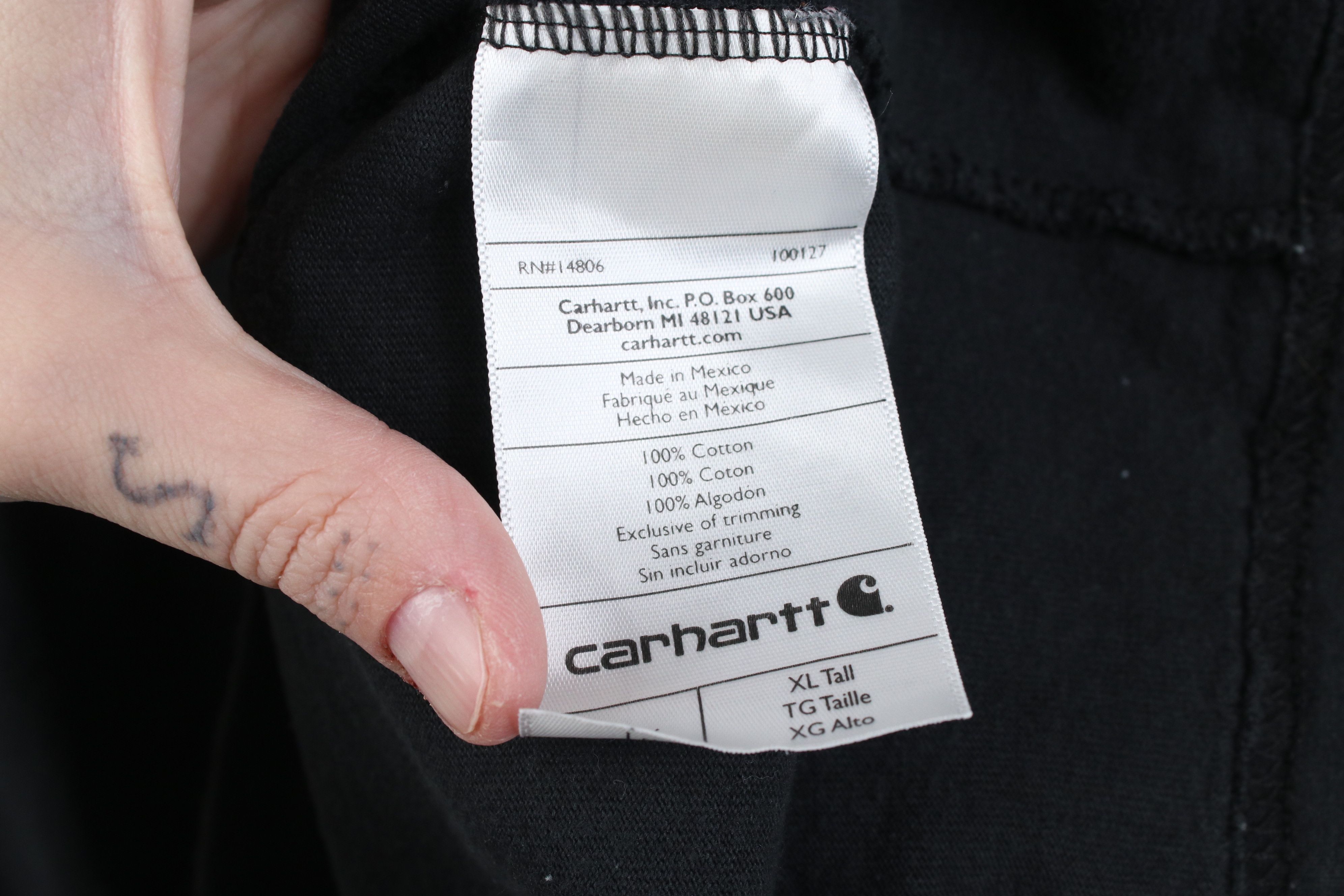 Carhartt Vintage Y2K Carhartt Heavyweight Pocket T-Shirt Black Cotton Size US XL / EU 56 / 4 - 10 Thumbnail