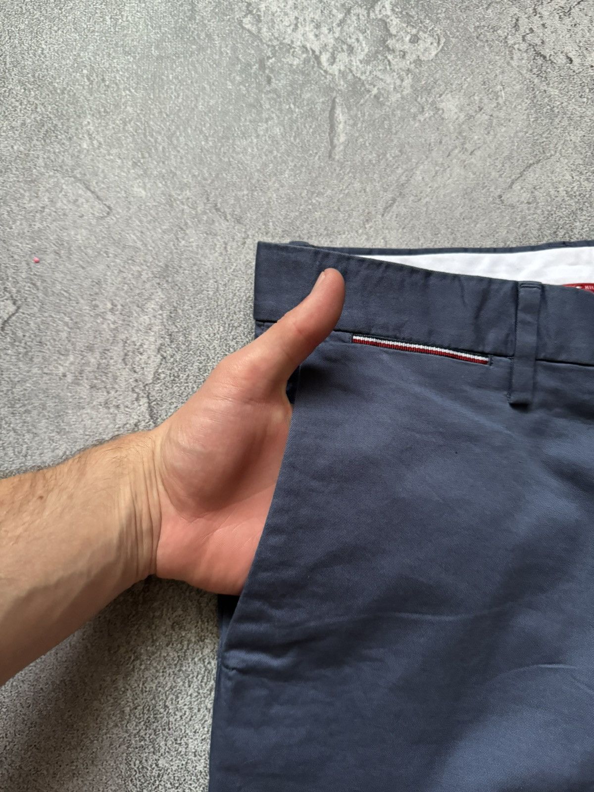 Designer × Tommy Hilfiger Tommy Hilfiger 32/32 Denton chino pant trouser Jean stretch Size US 32 / EU 48 - 9 Thumbnail