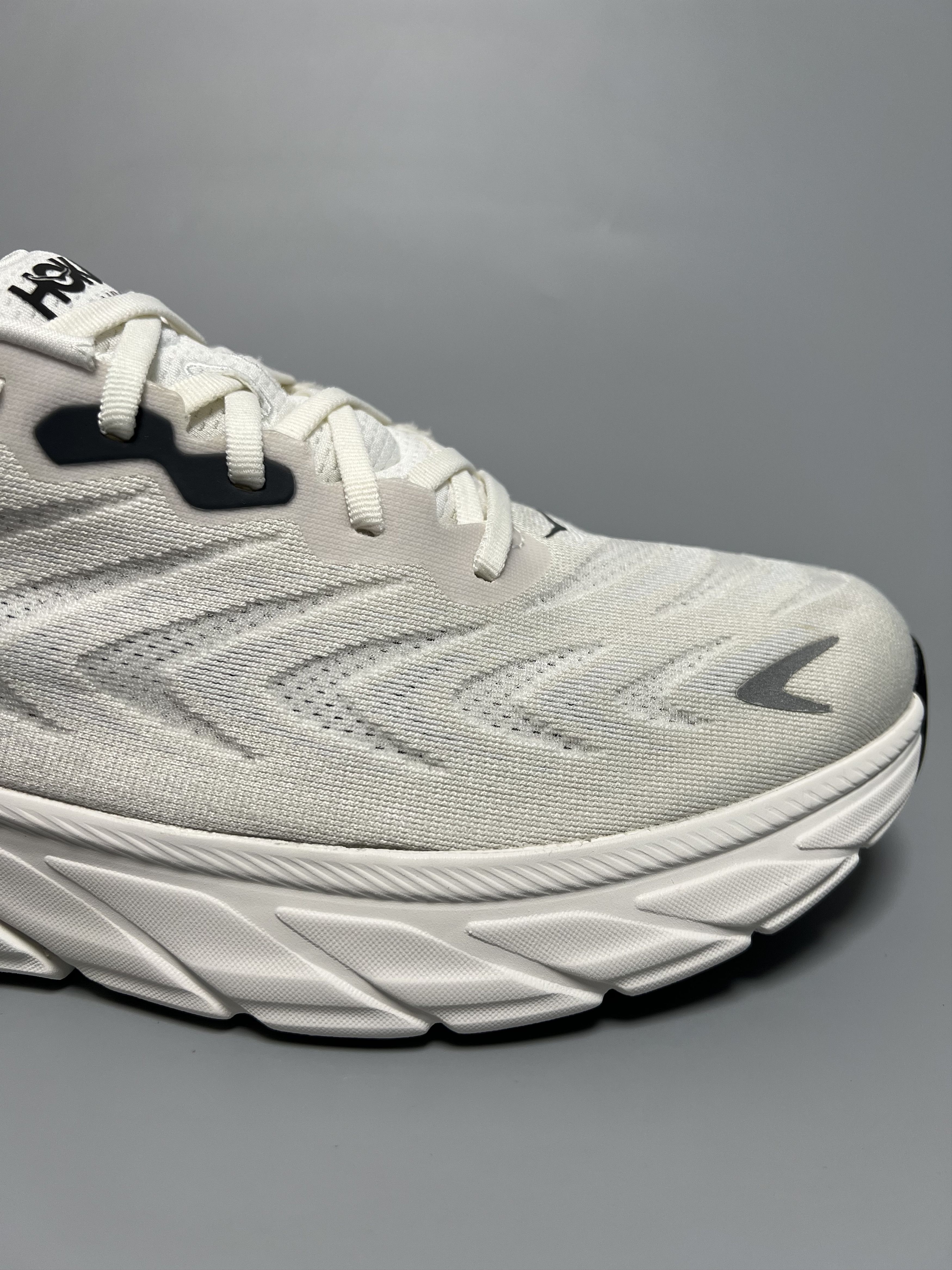 Hoka 11.5D Hoka One One Arahi 6 Running Shoes 1123194-BDBSW Size US 11.5 / EU 44-45 - 13 Thumbnail