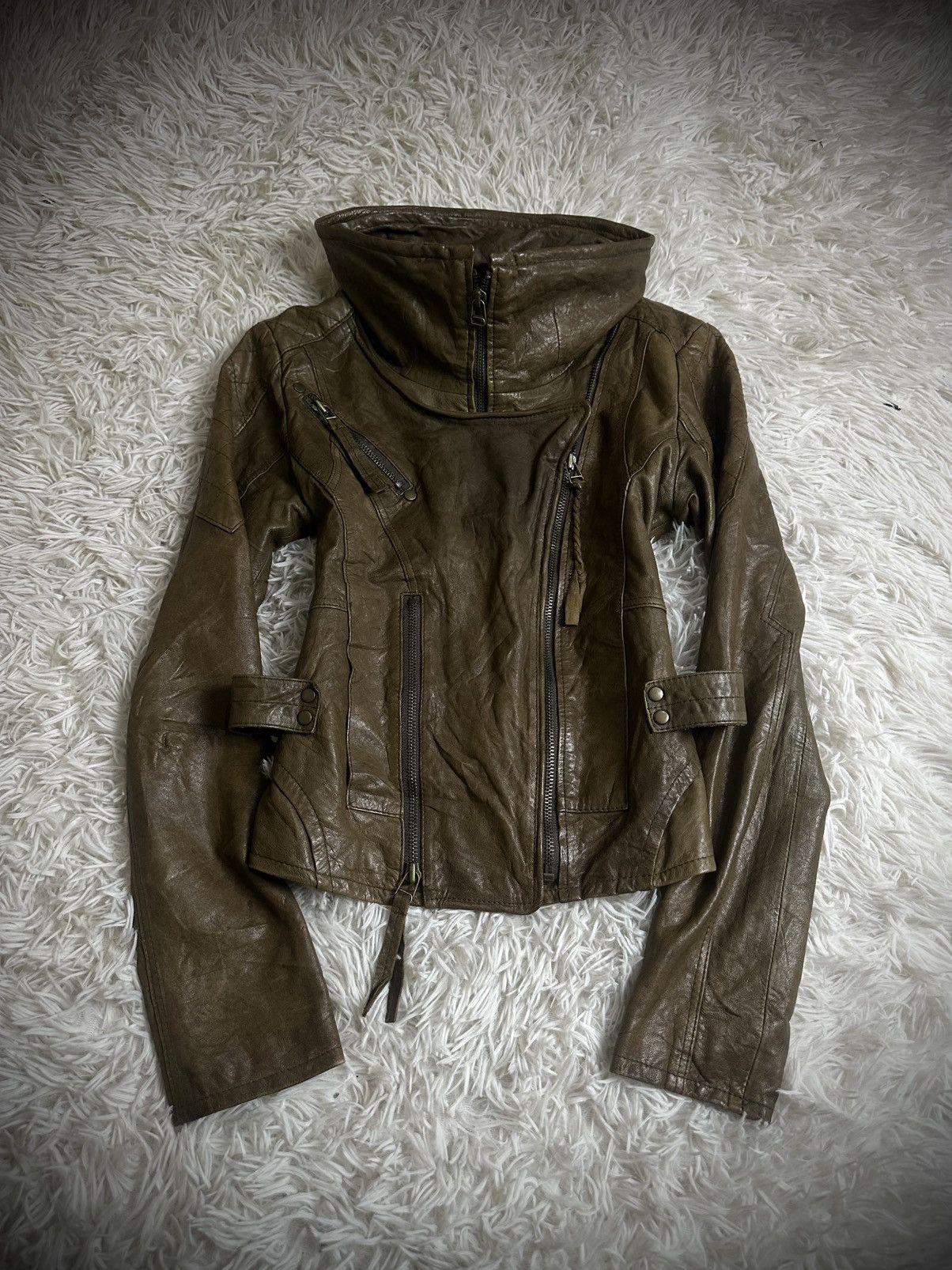 Le Grande Bleu (L.G.B.) rare 2000s italian asymmetric lamb skin leather biker jacket Size US S / EU 44-46 / 1 - 1 Thumbnail