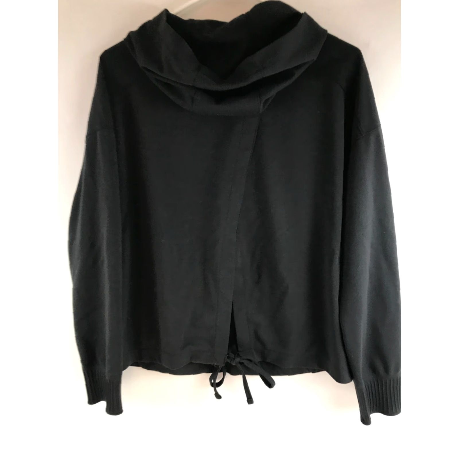 Avia Avia Activewear Hoodie Women's M Black Pullover Regular Size Medium Pullover Hoodie Modern Activewear Womens Size M / US 6-8 / IT 42-44 - 2 Thumbnail
